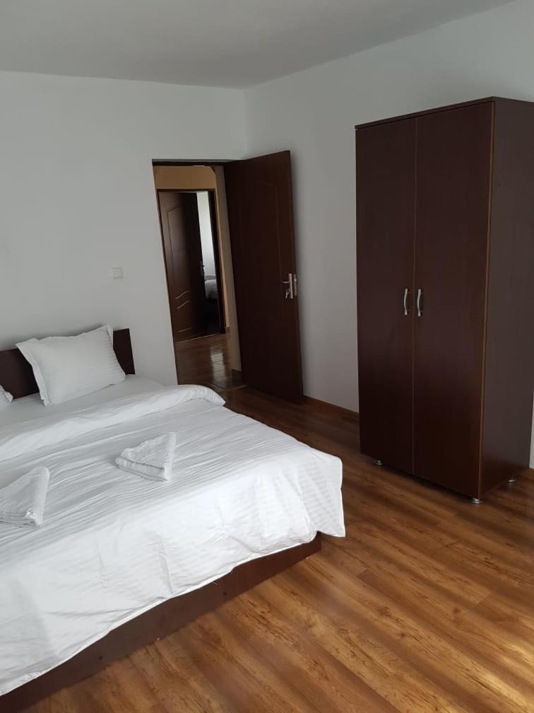 Cabana Merisor Hotell Poiana Mărului Eksteriør bilde